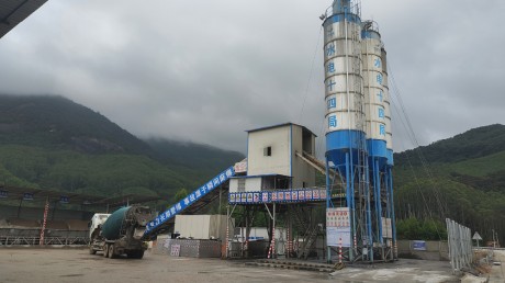 攪拌站冷水機(jī)工程安裝案例