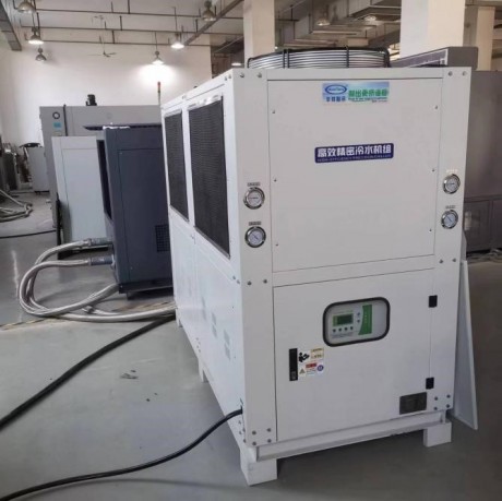 江西大型科技公司選購風(fēng)冷式冷水機組產(chǎn)品