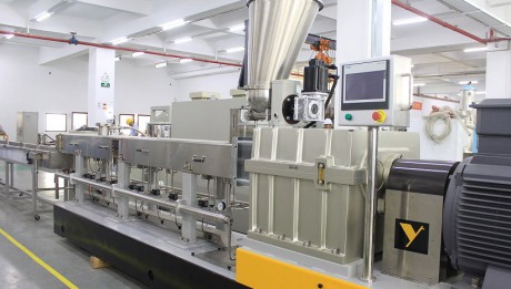 冷水機在擠出機領域的應用